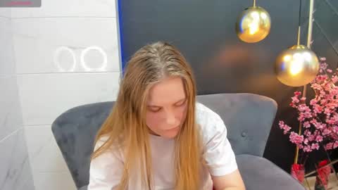 Snapshot of jade_soft chatting on February 2025 07:49:01 PM Jade online show from February 2025 07:49:01 PM