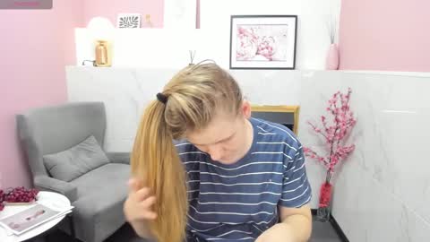 Snapshot of jade_soft chatting on March 2025 03:51:02 AM Jade online show from March 2025 03:51:02 AM