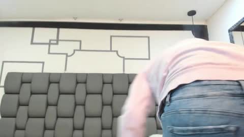 Jade  online show from October 2025 12:03:02 PM