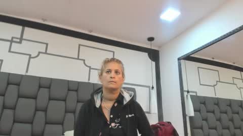 Jade  online show from October 2025 11:11:01 AM