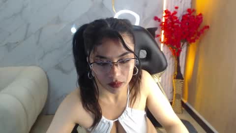 Jade online show from May 2026 01:29:02 PM