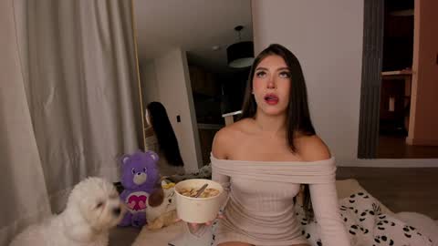 Jade online show from December 2024 12:02:01 AM