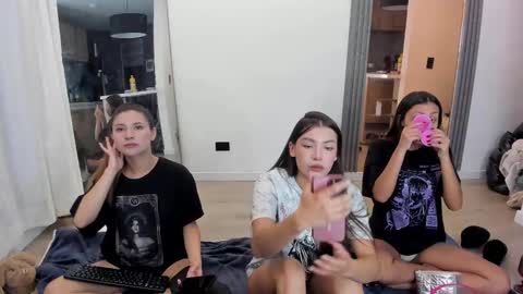 Jade online show from March 2025 05:40:02 AM