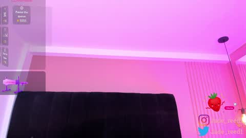 Jade Red  online show from December 2024 06:04:01 AM