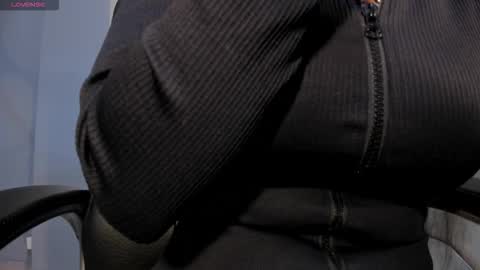 JADE EVANS online show from December 2025 04:03:01 PM