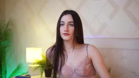  Jade  online show from December 2025 06:56:01 PM