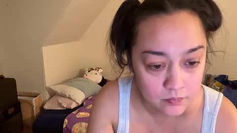 Snapshot of jadelondonxo chatting on February 2025 11:03:02 PM Jade online show from February 2025 11:03:02 PM