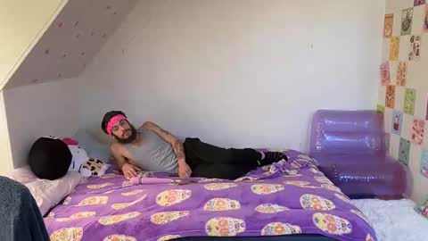 Snapshot of jadelondonxo chatting on February 2025 08:00:01 PM Jade online show from February 2025 08:00:01 PM