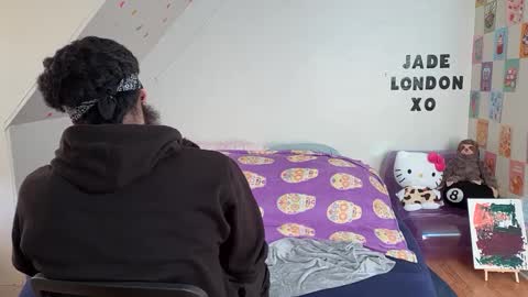 Snapshot of jadelondonxo chatting on February 2025 01:10:01 PM Jade online show from February 2025 01:10:01 PM