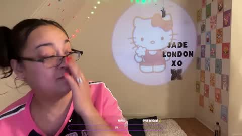 Snapshot of jadelondonxo chatting on February 2025 12:52:02 AM Jade online show from February 2025 12:52:02 AM
