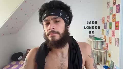 Snapshot of jadelondonxo chatting on February 2025 05:26:01 PM Jade online show from February 2025 05:26:01 PM