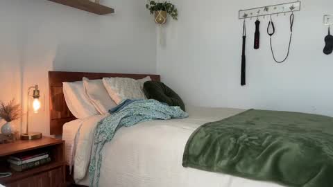 Jade Love online show from September 2025 05:45:01 PM