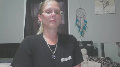 Snapshot of jadeluv chatting on May 2026 01:00:01 AM JadeLuv online show from May 2026 01:00:01 AM