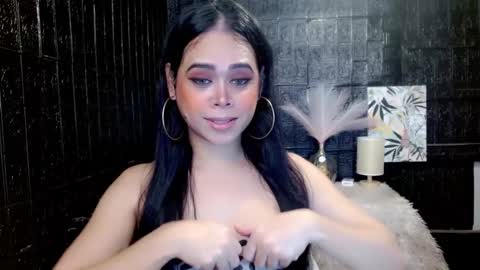 Jade online show from December 2024 12:11:02 PM