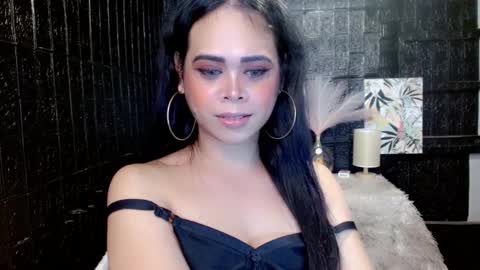 Jade online show from December 2024 03:17:01 PM