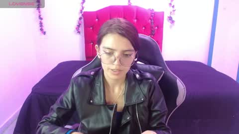 jaide387017 online show from May 2026 09:00:01 PM