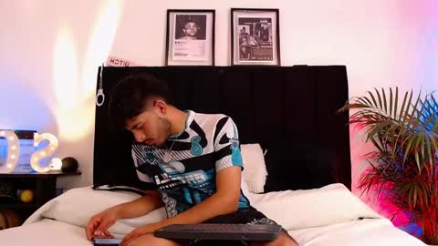 Jaiden online show from November 2025 06:13:01 AM