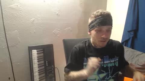 showingitoff online show from October 2025 03:38:01 AM