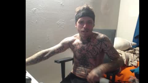 showingitoff online show from October 2025 08:48:01 AM