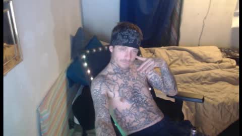 showingitoff online show from November 2025 05:40:01 AM