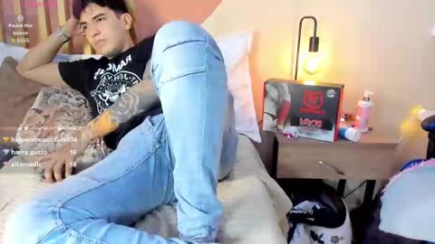 Jake And Nicole online show from October 2025 01:30:02 AM