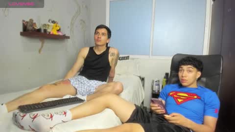 JAKE BOO online show from October 2025 01:00:02 AM