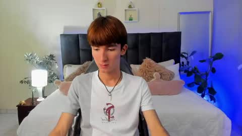 Snapshot of jake_evanss_ chatting on April 2026 02:08:02 PM JAKE online show from April 2026 02:08:02 PM