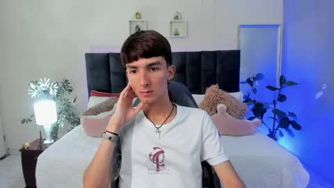 Snapshot of jake_evanss_ chatting on May 2026 01:52:02 PM JAKE online show from May 2026 01:52:02 PM