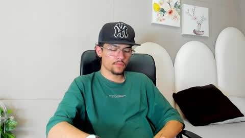 Snapshot of jake_miller__ chatting on May 2026 07:30:02 PM Jake online show from May 2026 07:30:02 PM