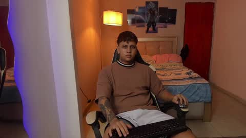 Snapshot of jake_pons chatting on January 2025 01:15:01 AM Jake Pons online show from January 2025 01:15:01 AM