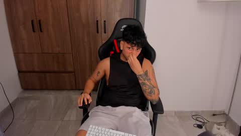 Snapshot of jake_pons chatting on September 2025 03:54:01 AM Jake Pons online show from September 2025 03:54:01 AM