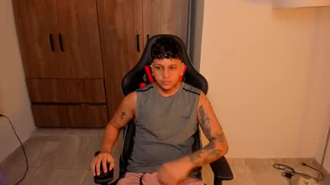 Snapshot of jake_pons chatting on October 2025 03:01:02 AM Jake Pons online show from October 2025 03:01:02 AM