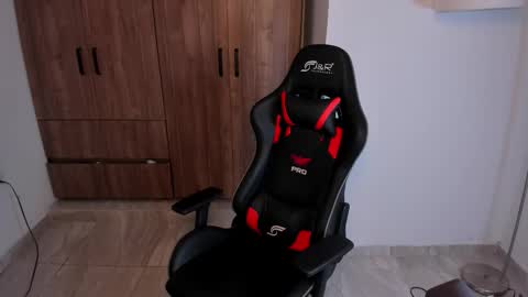 Snapshot of jake_pons chatting on November 2025 02:06:02 AM Jake Pons online show from November 2025 02:06:02 AM