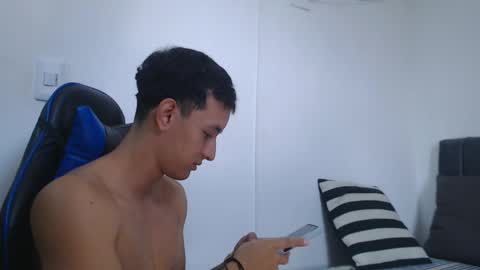 Hi guys im new 3 online show from February 2026 05:53:02 PM