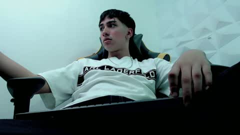 jake_tripp online show from December 2024 03:40:01 AM