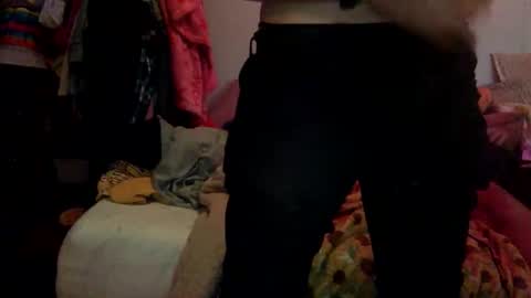 jakeandhissnakee online show from May 2026 06:37:01 PM