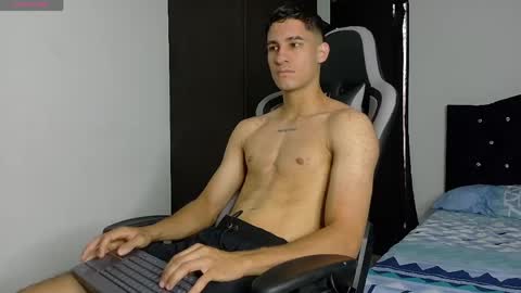 Snapshot of jakemonroe1 chatting on April 2026 04:01:01 PM JakeMonroe online show from April 2026 04:01:01 PM