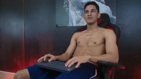 Snapshot of jakemoxley chatting on October 2025 12:45:01 PM JakeMoxley online show from October 2025 12:45:01 PM