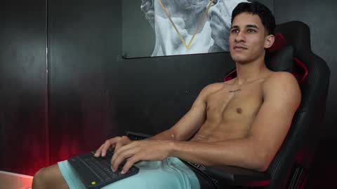 Snapshot of jakemoxley chatting on November 2025 02:51:01 PM JakeMoxley online show from November 2025 02:51:01 PM