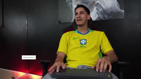 Snapshot of jakemoxley chatting on November 2025 04:45:02 PM JakeMoxley online show from November 2025 04:45:02 PM