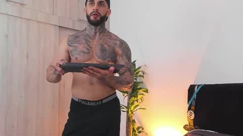 Jake Orthega online show from November 2025 05:52:01 AM