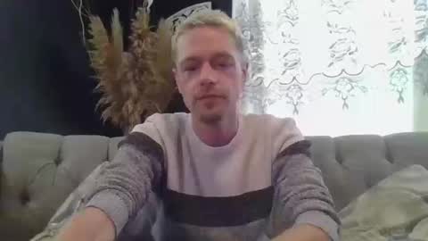 jakjakrabbit online show from October 2025 08:08:02 PM