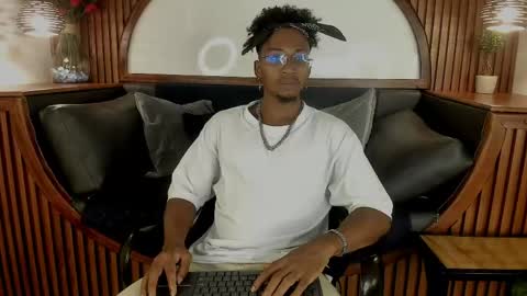   online show from April 2026 07:39:02 PM