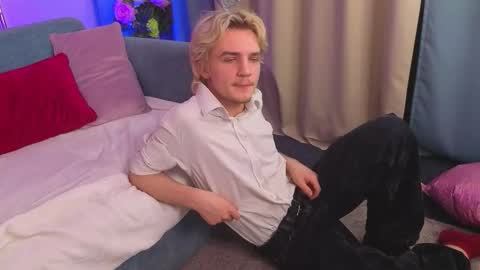 Snapshot of jamemiller chatting on February 2026 05:10:02 PM JameMiller online show from February 2026 05:10:02 PM