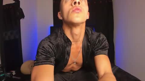 LeonardoInsta LeonardoperezcoPvt open online show from February 2025 02:37:02 AM