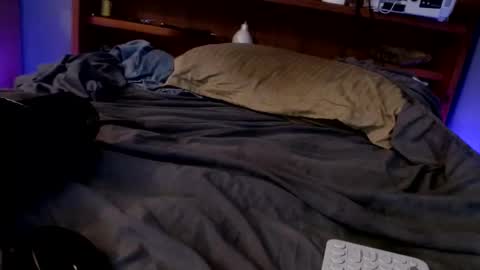 what you in too online show from September 2025 07:30:02 AM