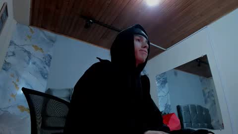 james_adamss_ online show from February 2026 02:05:01 PM