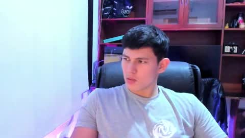 james_cr online show from February 2025 06:21:01 AM