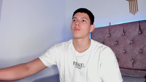 james_cr online show from February 2025 01:50:02 PM