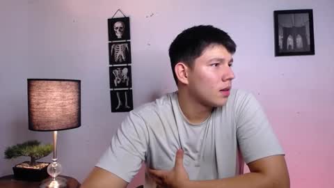 james_cr online show from November 2025 10:51:01 PM